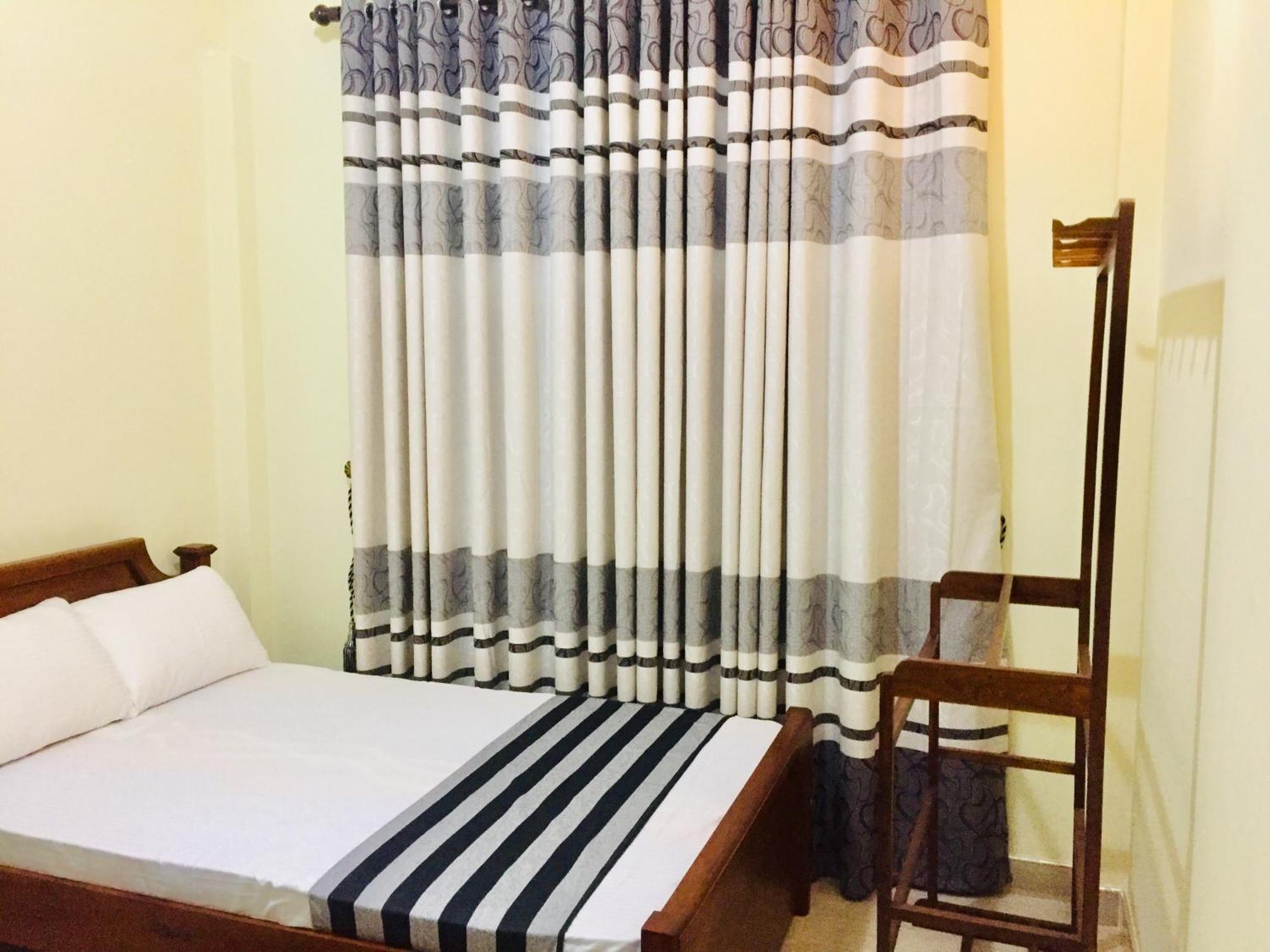 Sweet Home Tourist Rest Anuradhapura Buitenkant foto